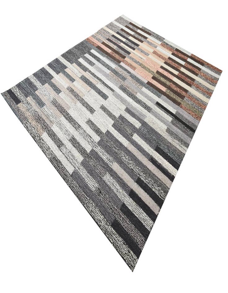 Detail image of 8' 1 x 10' Luna Rug