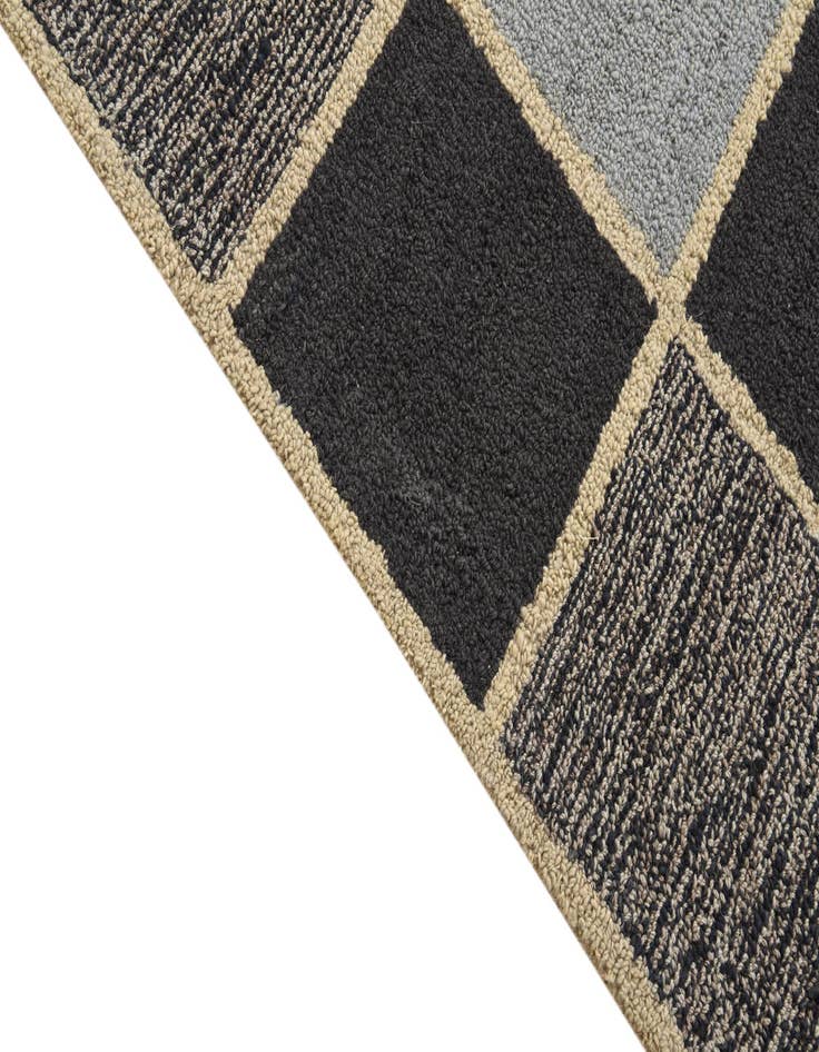 Detail image of  8' 2 x 10' 2 Luna Rug