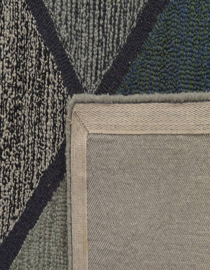 Detail image of  8' x 10' 1 Luna Rug