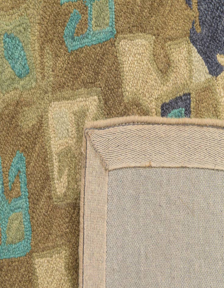 Detail image of 8' x 9' 9 Luna Rug