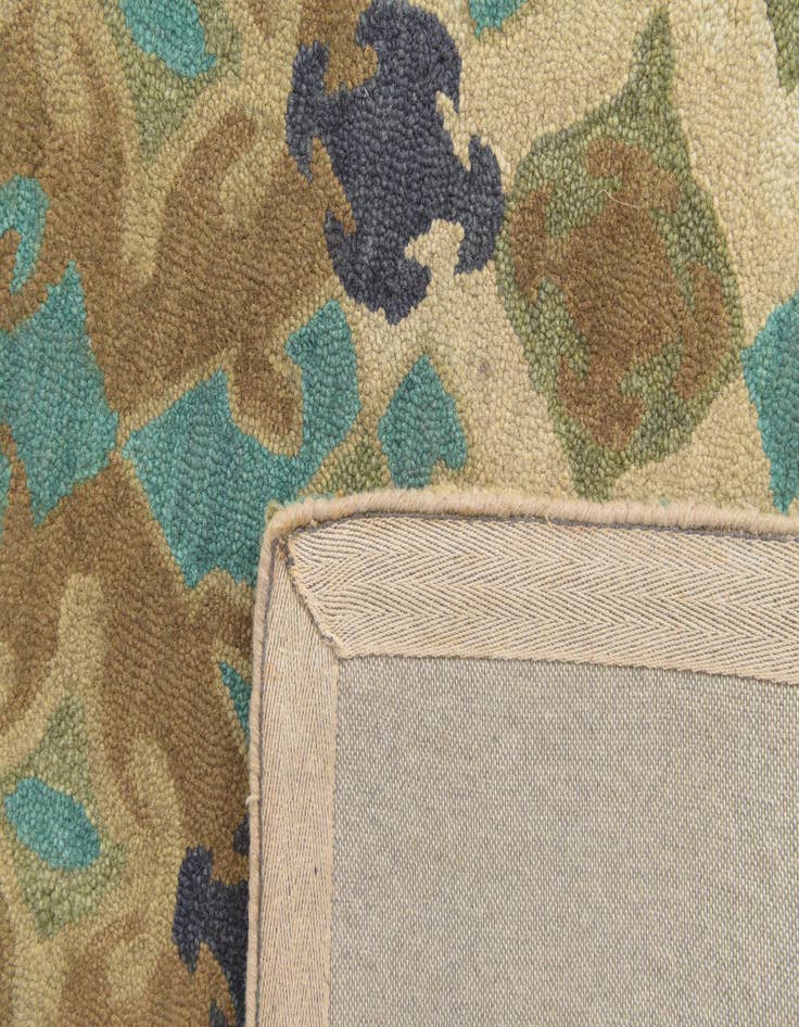 Detail image of  8' x 10' Luna Rug