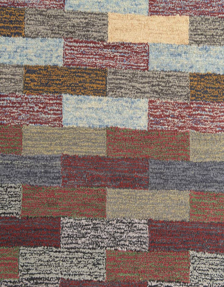 Detail image of  8' x 10' 3 Luna Rug