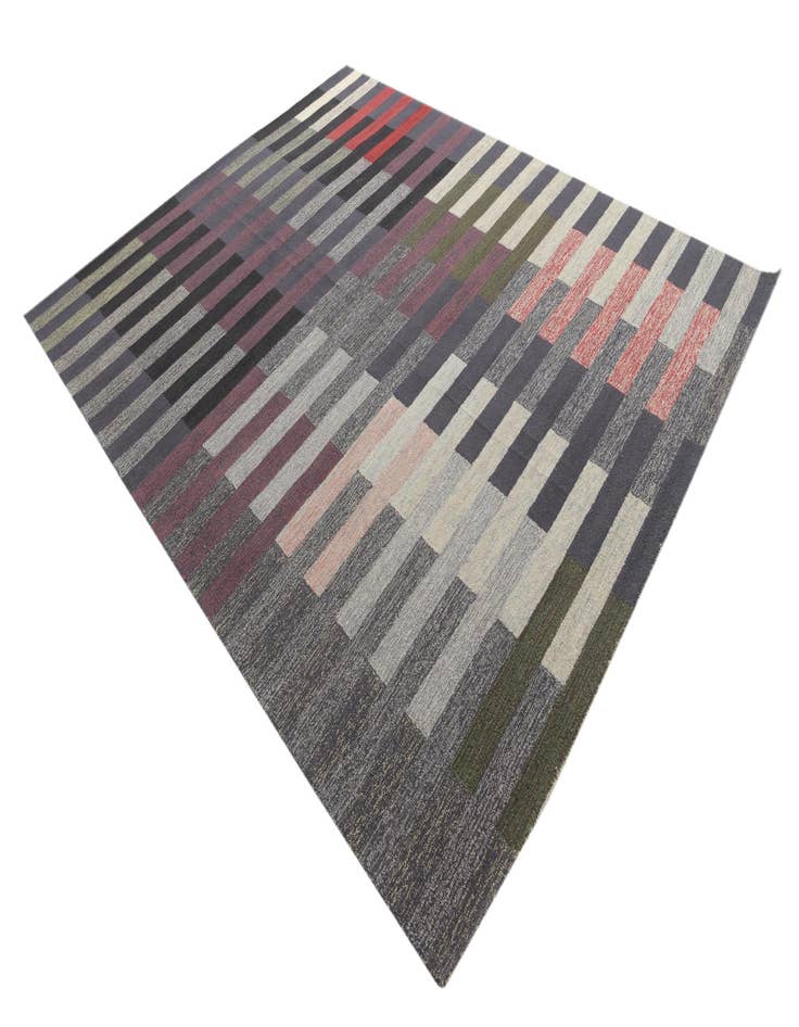 Detail image of  8' x 10' Luna Rug