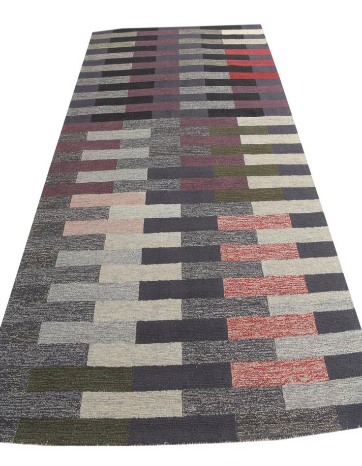 Detail image of  8' x 10' Luna Rug