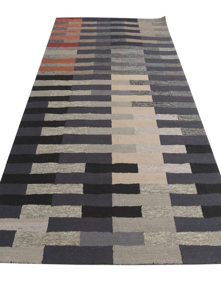 Detail image of  8' 1 x 10' 2 Luna Rug