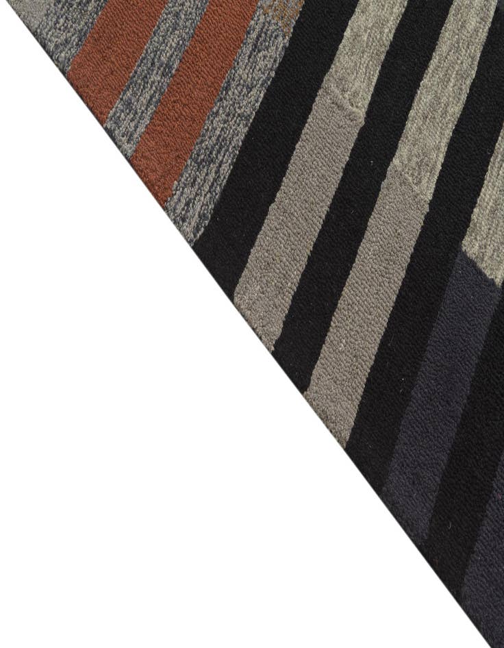 Detail image of  8' 1 x 10' 2 Luna Rug