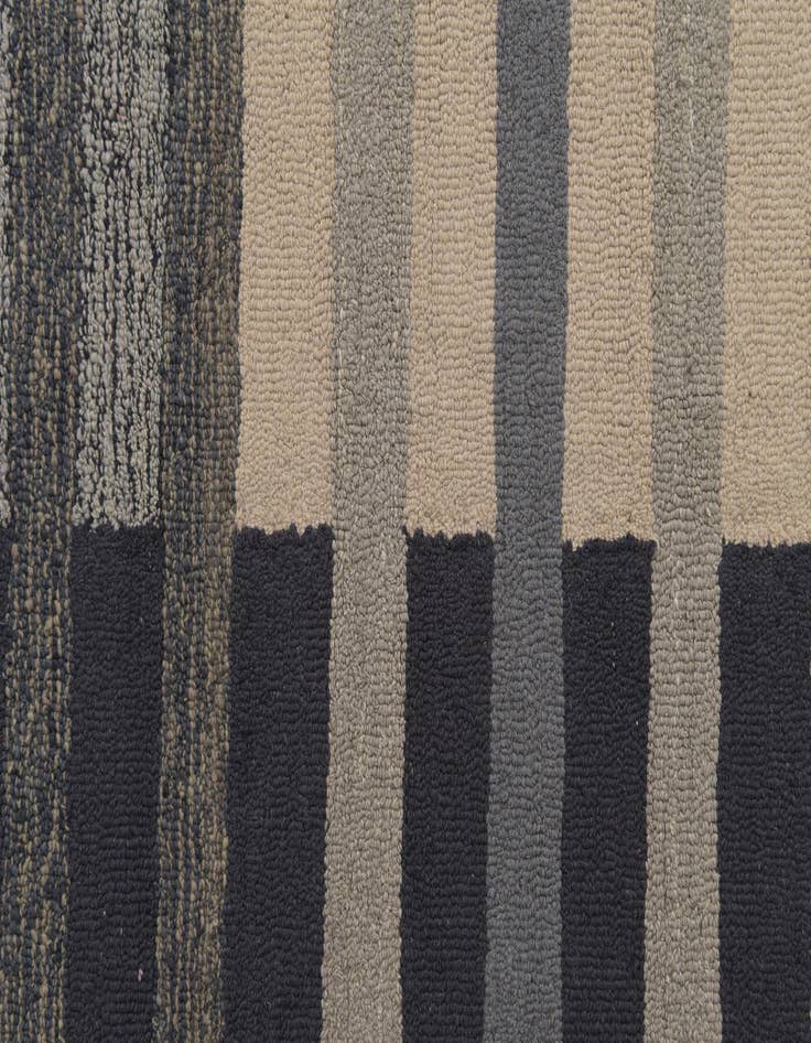 Detail image of  8' 1 x 10' 2 Luna Rug