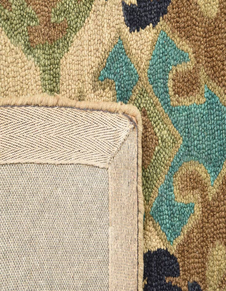 Detail image of  8' x 9' 10 Luna Rug
