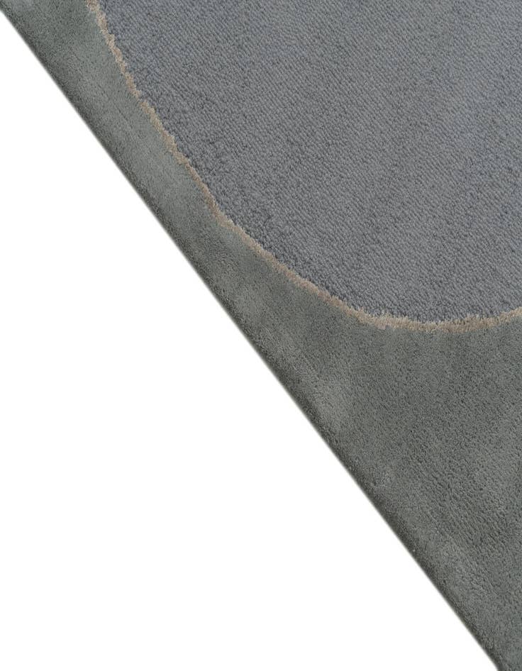 Detail image of  5' 7 x 7' 10 Luna Rug