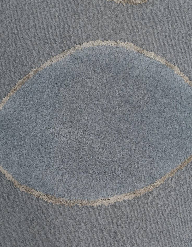 Detail image of  5' 7 x 7' 10 Luna Rug