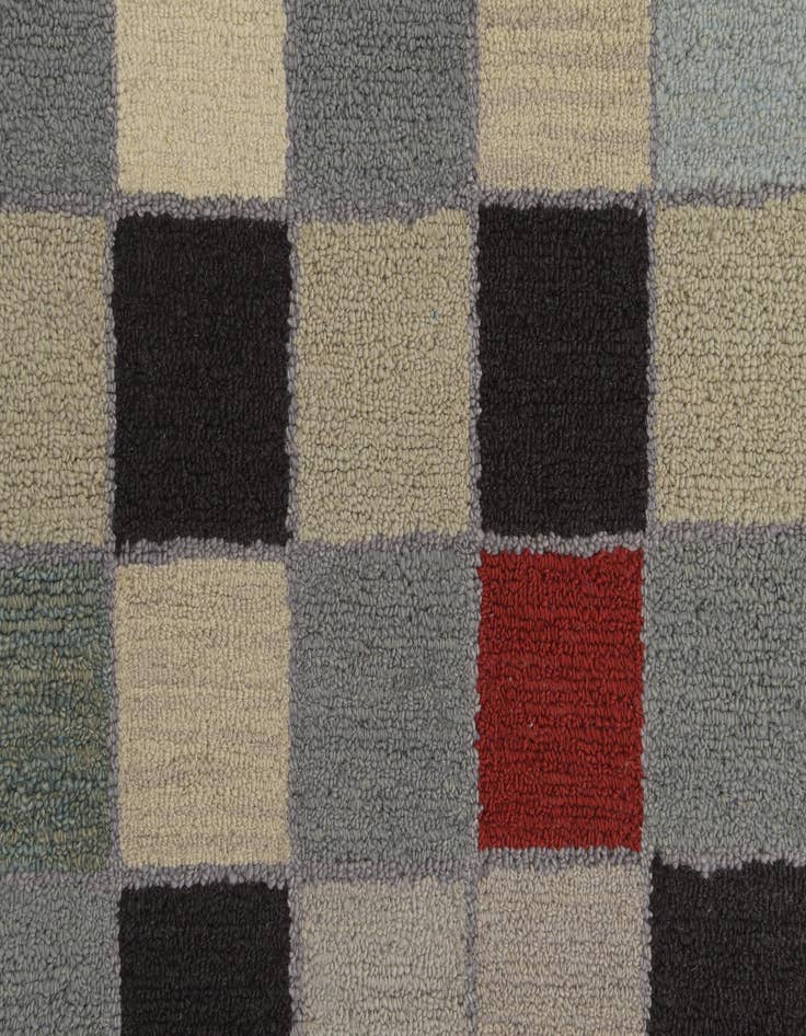 Detail image of  5' 2 x 8' Luna Rug