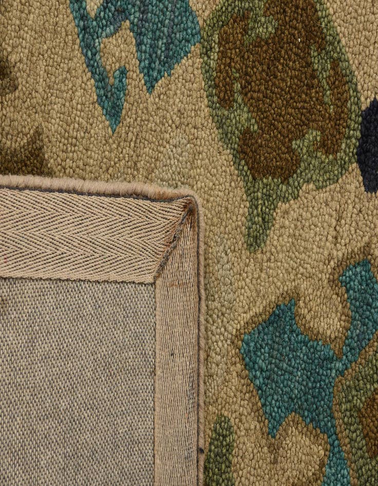 Detail image of  8' x 10' 1 Luna Rug