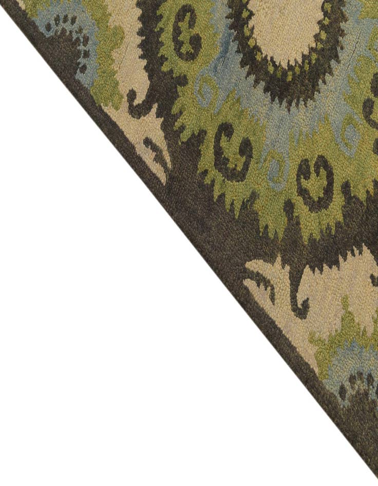 Detail image of  5' x 8' Luna Wool Rug