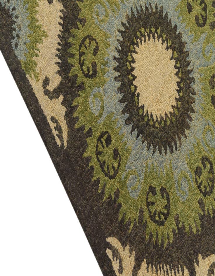 Detail image of  5' x 8' Luna Wool Rug
