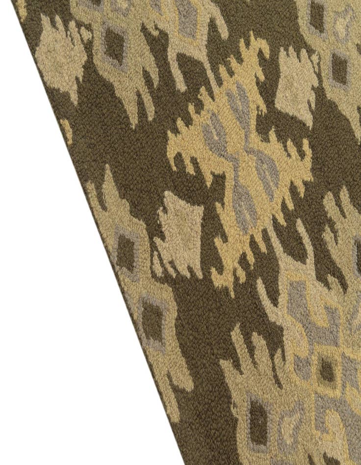 Detail image of  5' 2 x 8' Luna Wool Rug