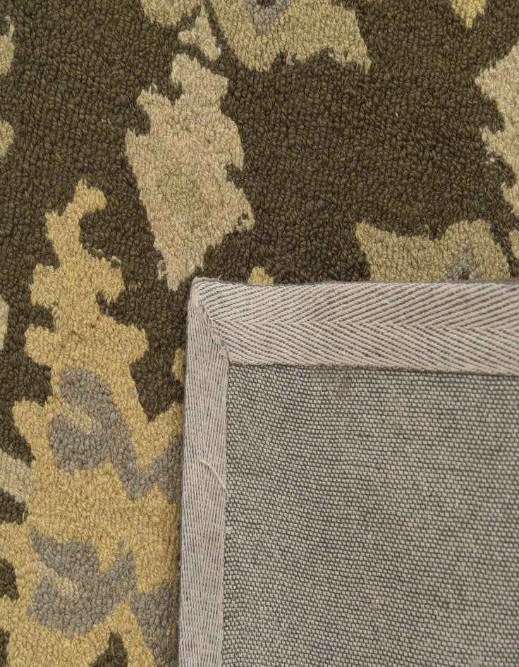 Detail image of  5' 2 x 8' Luna Wool Rug
