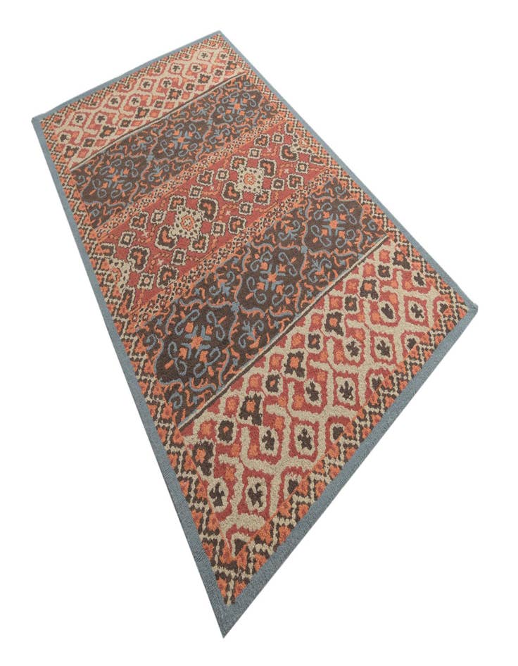 Detail image of  5' 2 x 8' Luna Wool Rug