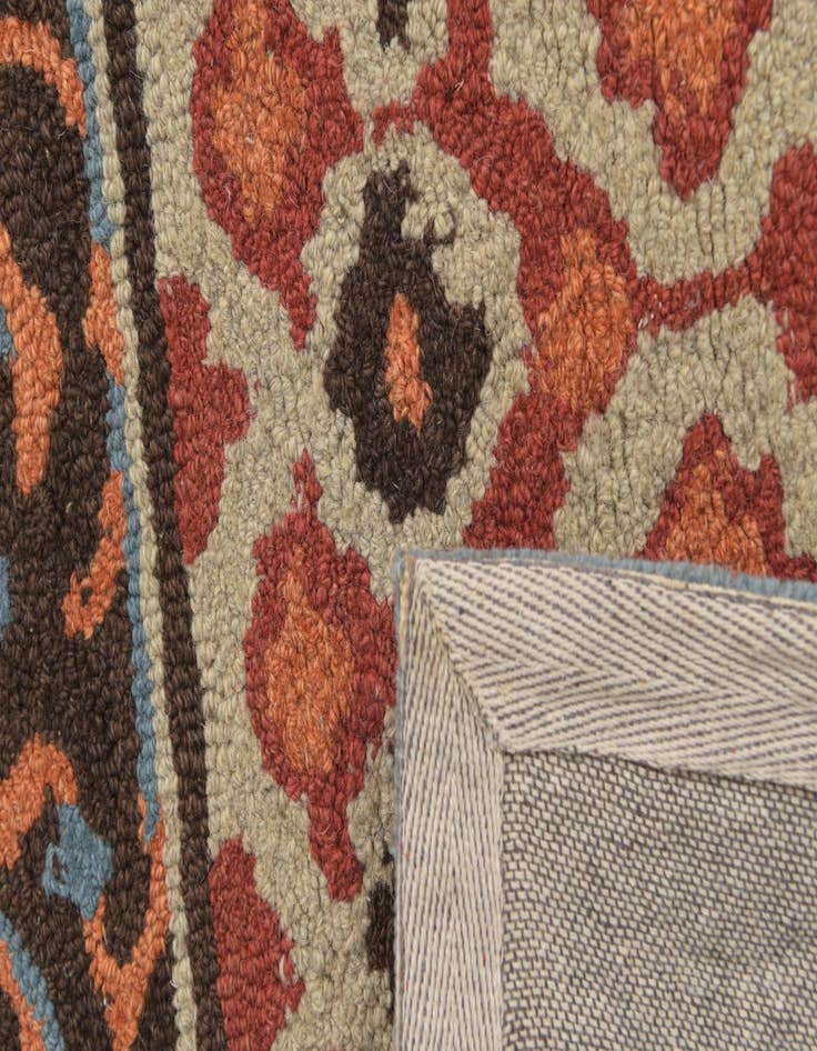 Detail image of  5' 2 x 8' Luna Wool Rug