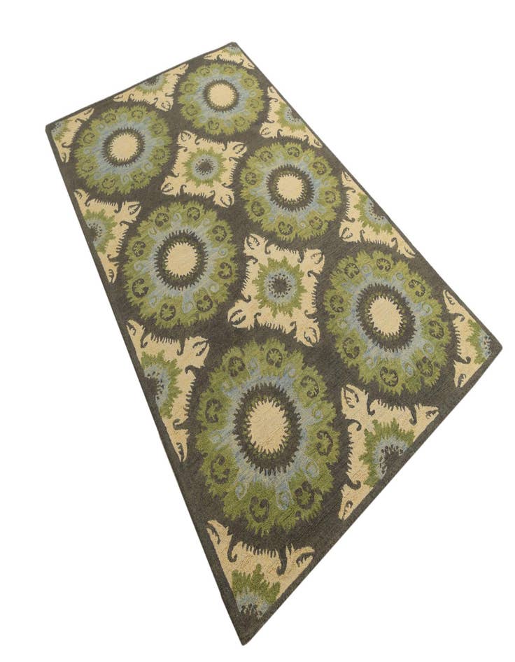 Detail image of  5' x 8' Luna Wool Rug