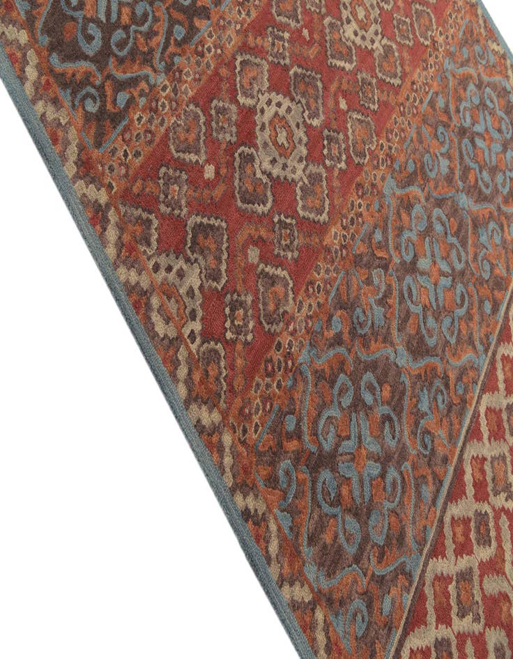 Detail image of  5' x 8' Luna Wool Rug