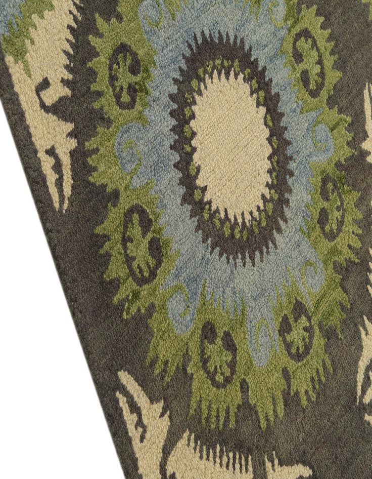 Detail image of  5' 1 x 8' Luna Wool Rug