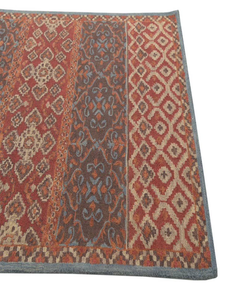 Detail image of  5' x 8' Luna Wool Rug