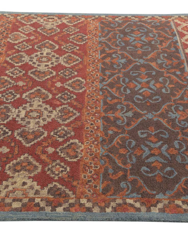 Detail image of  5' x 8' Luna Wool Rug