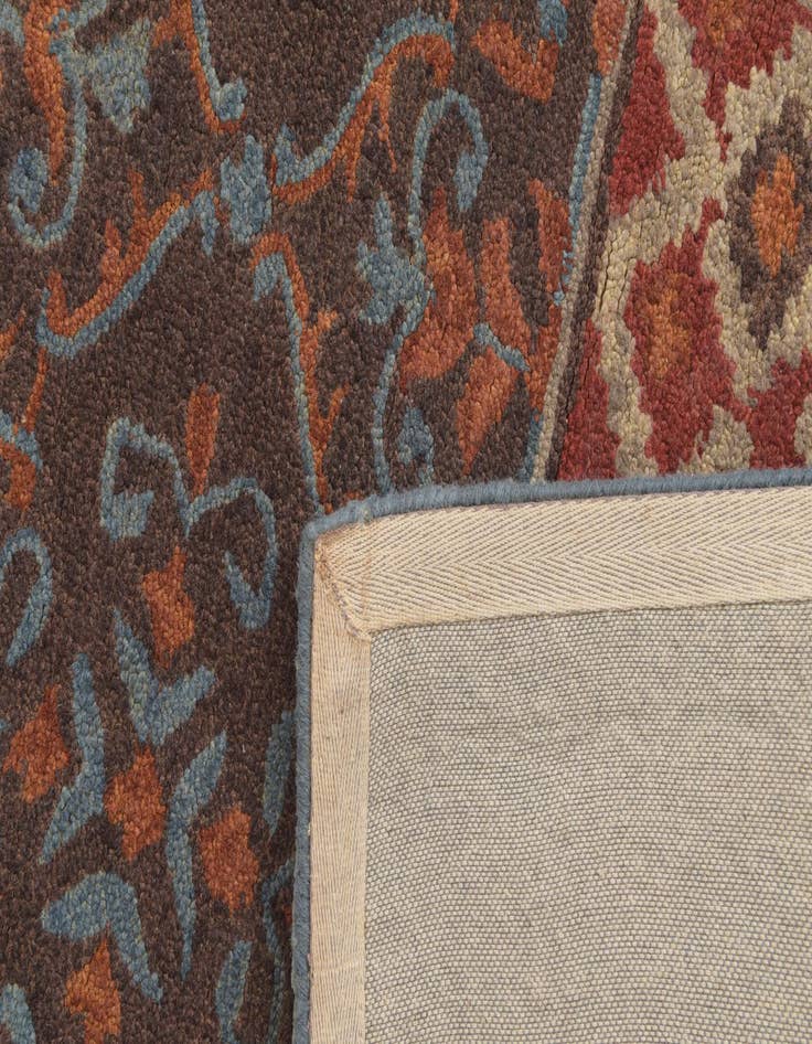 Detail image of  5' x 8' Luna Wool Rug