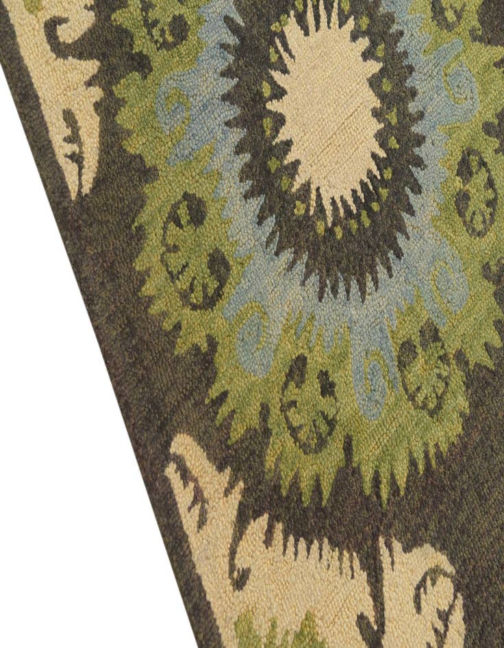 Detail image of  5' x 8' Luna Wool Rug