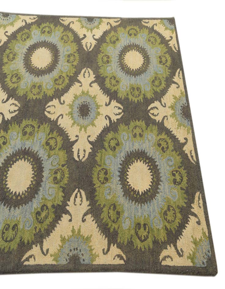 Detail image of  5' x 8' Luna Wool Rug