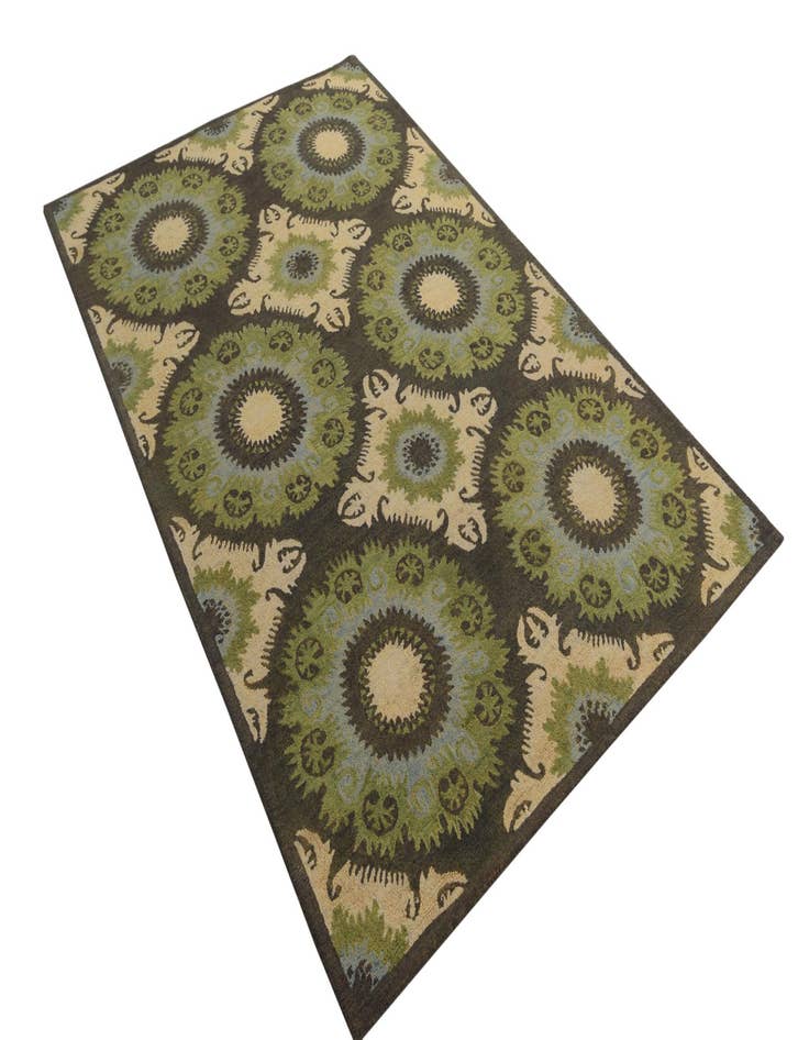 Detail image of  5' x 8' Luna Wool Rug