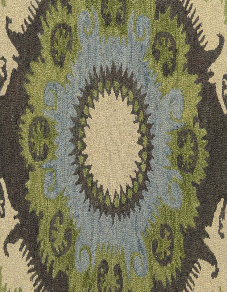Detail image of  5' 1 x 8' Luna Wool Rug