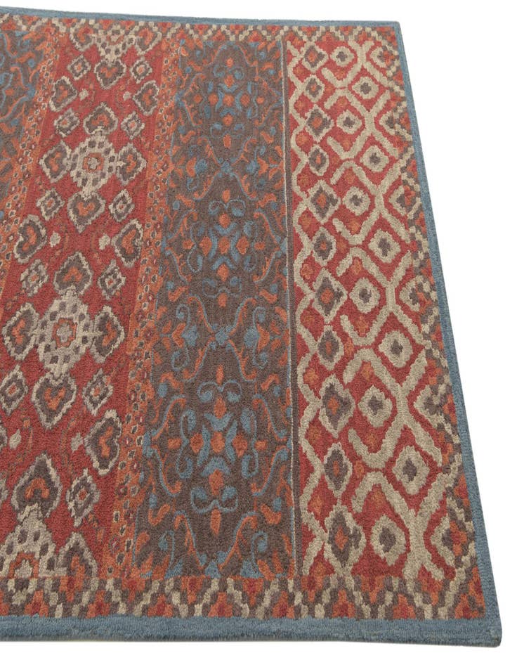 Detail image of  5' x 8' Luna Wool Rug