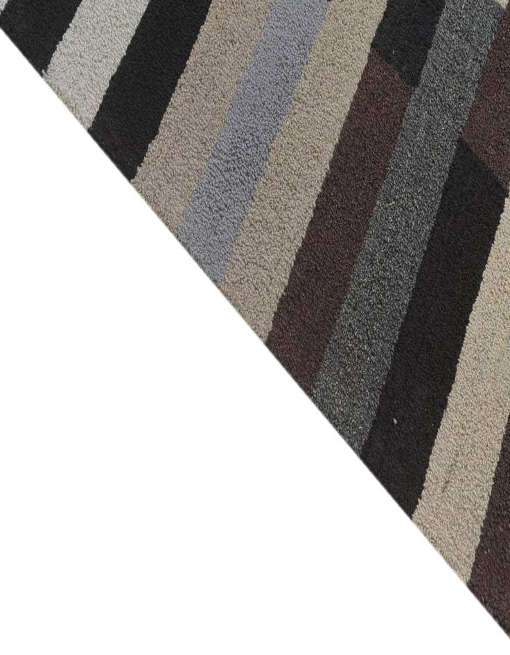 Detail image of  8' 1 x 10' 1 Luna Wool Rug