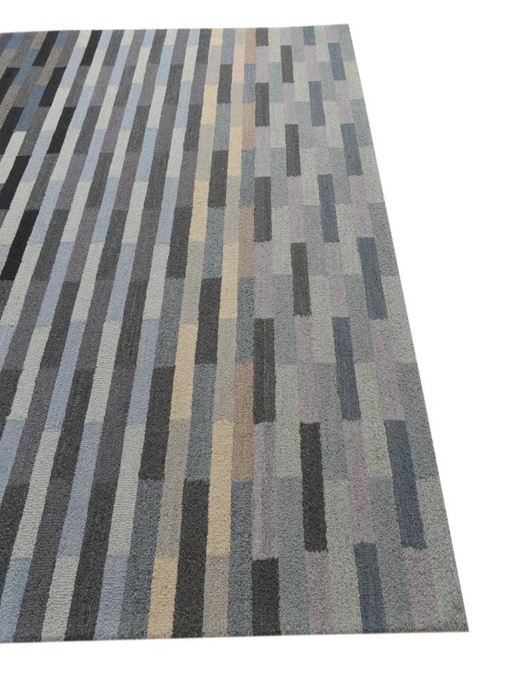 Detail image of  8' x 10' 1 Luna Wool Rug