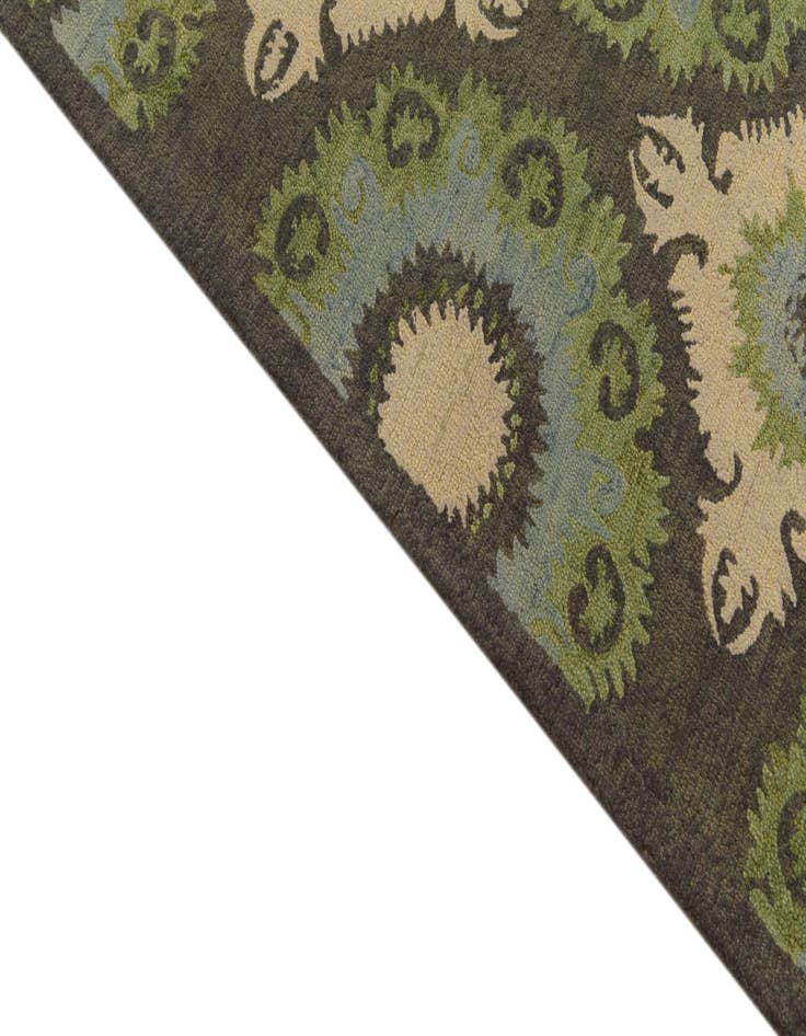 Detail image of 8' x 9' 10 Luna Wool Rug