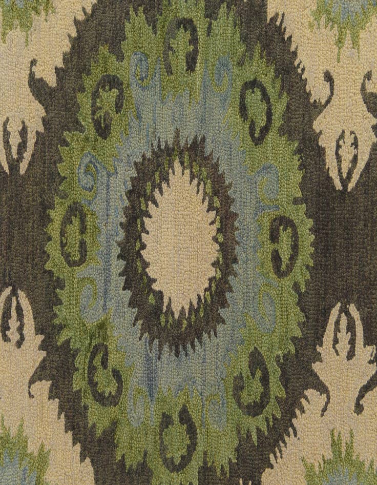 Detail image of 8' x 9' 10 Luna Wool Rug