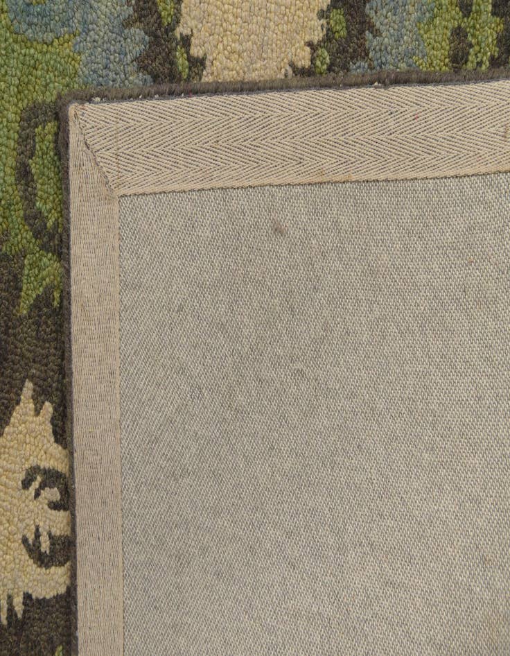 Detail image of 8' x 9' 10 Luna Wool Rug