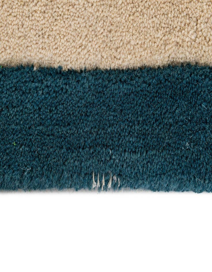 Detail image of  5' 1 x 8' Luna Wool Rug