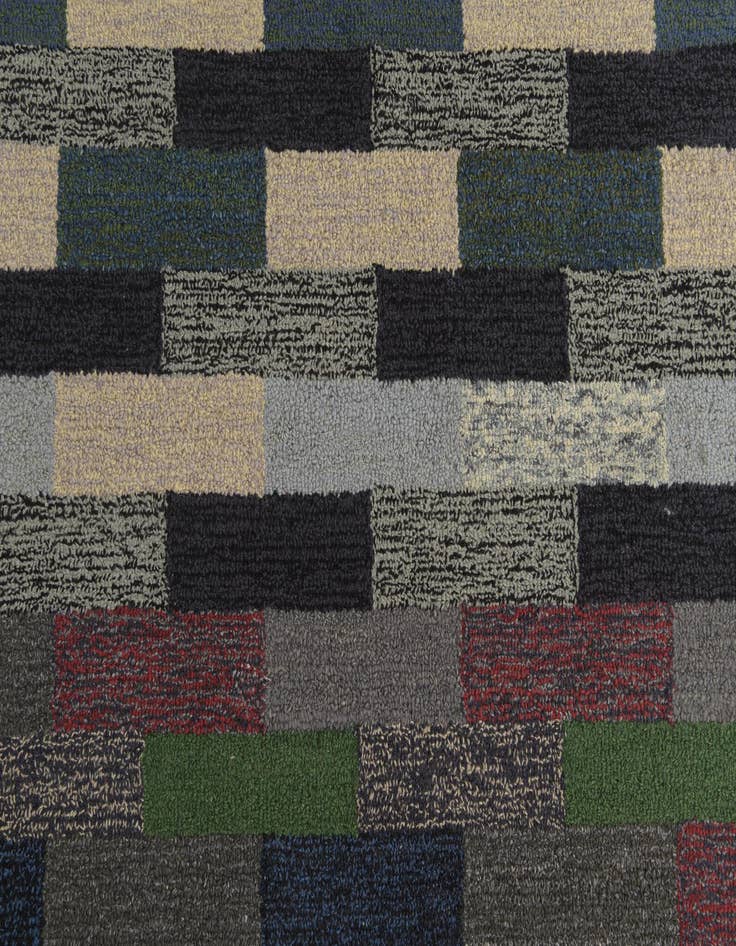 Detail image of 8' x 10' Luna Wool Rug