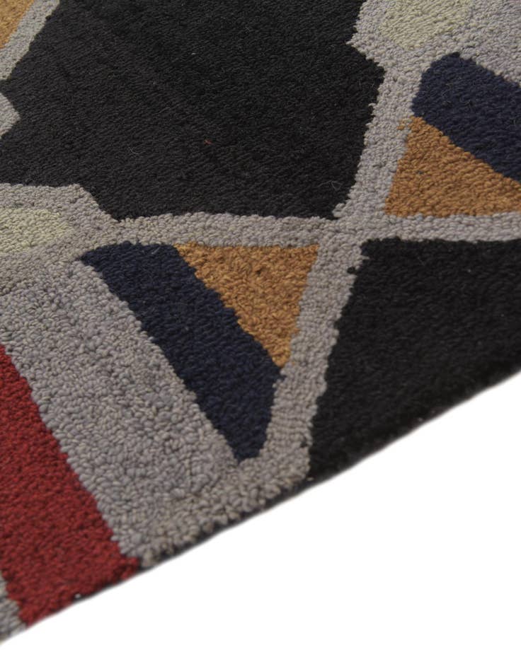 Detail image of  8' 1 x 10' 2 Luna Wool Rug