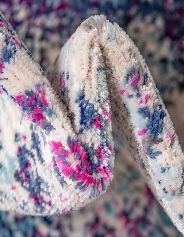 Detail image of  8' x 9' 10 Malibu Rug