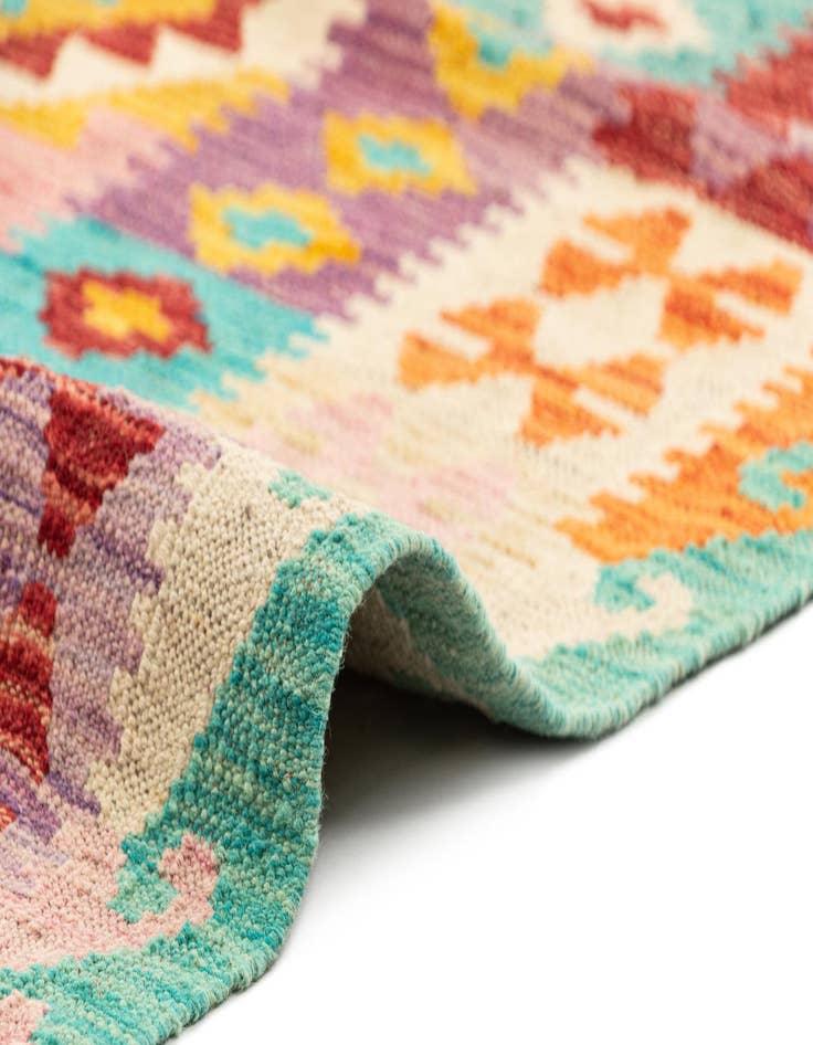 Detail image of  6' 10 x 9' 7  Hand Knotted Marok Kilim Rug