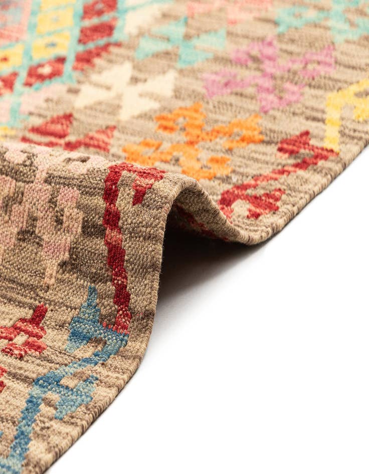 Detail image of  7' 1 x 9' 5  Hand Knotted Marok Kilim Rug