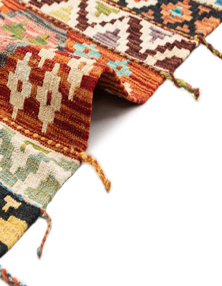 Detail image of  3' x 9' 9  Hand Knotted Marok Kilim Rug