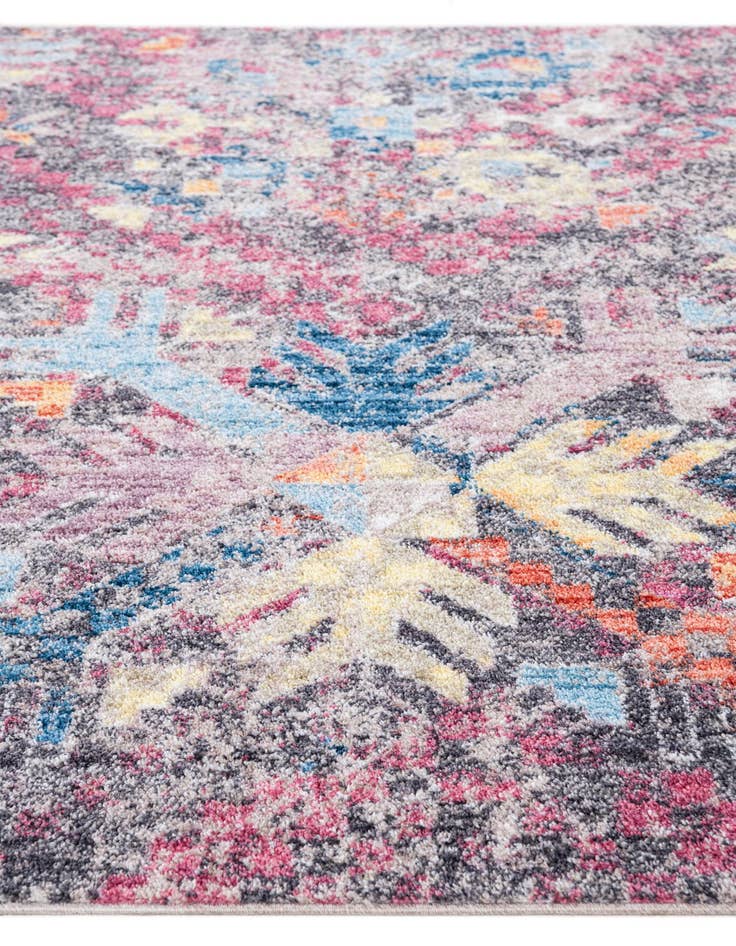 Detail image of  5' 3 x 7' 7 Mesa Rug