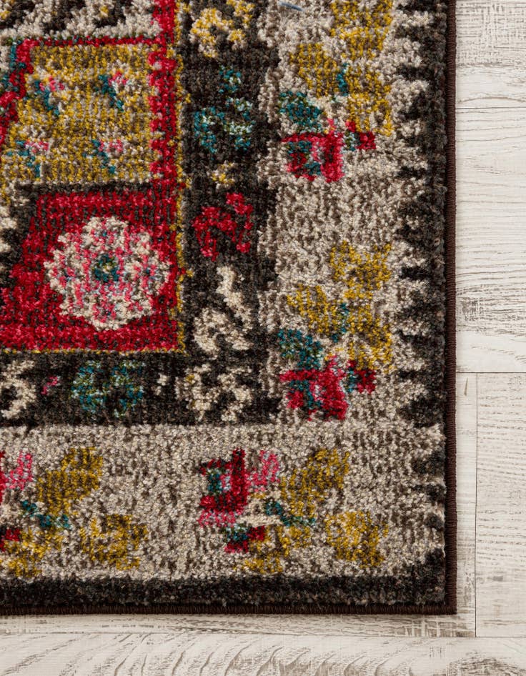 Detail image of  3' 3 x 5' 3  Washable Mesa Rug