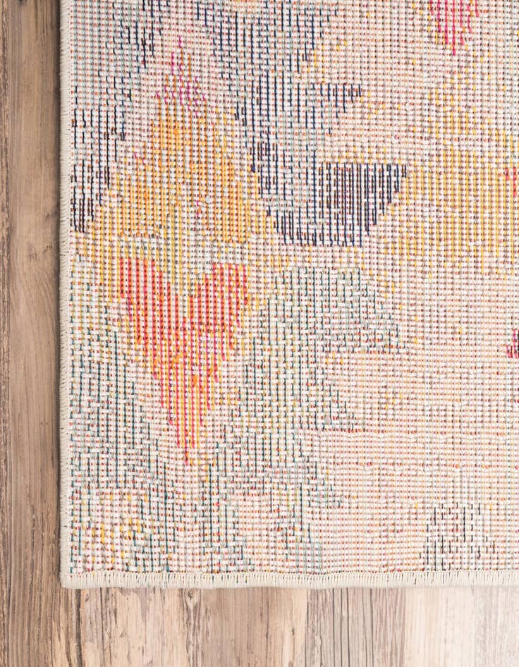 Detail image of  5' x 8'  Washable Mesa Rug