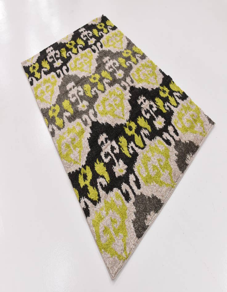 Detail image of  5' x 7' 6 Midas Frieze Rug