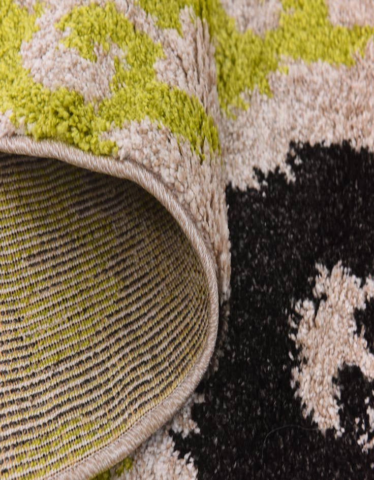 Detail image of  5' x 7' 6 Midas Frieze Rug